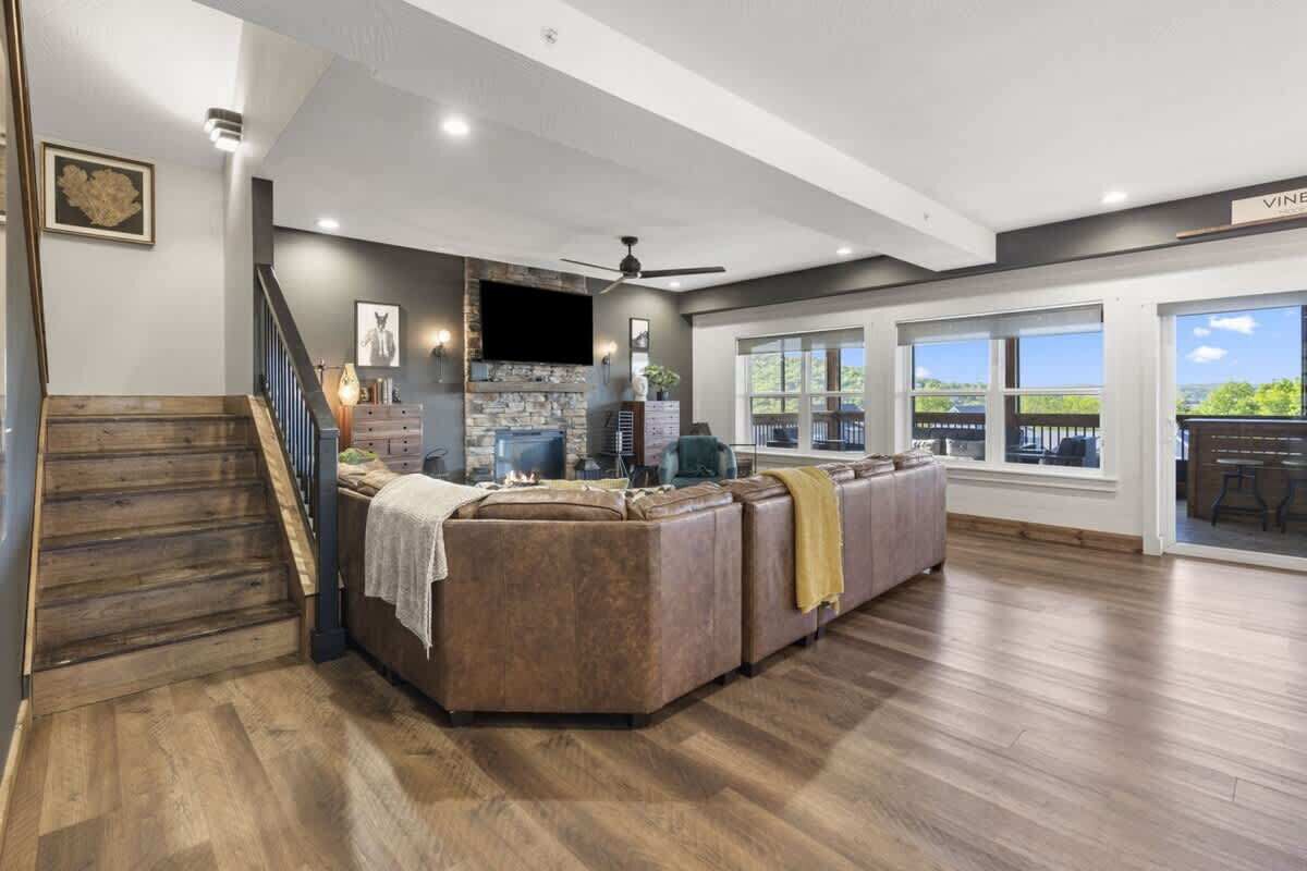 TV, fireplace, video games, offices