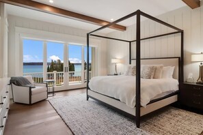 5 Schlafzimmer, Schreibtisch, Bügeleisen/Bügelbrett, WLAN