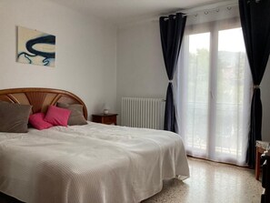 3 bedrooms, iron/ironing board, free WiFi, bed sheets - Cozy Provençal vacation home with pool in Moustiers-Ste-Marie (Moustiers-Sainte-Marie)