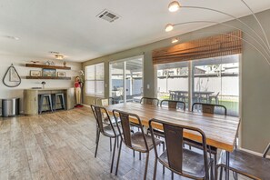 Dining - Walk to Riverview Park! Dog-Friendly Mesa Retreat (Mesa)