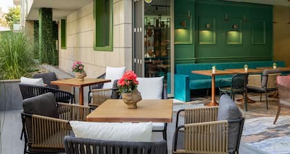 Tomis Garden Aparthotel Bucharest