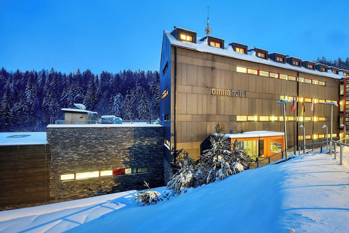 Family Room, Balcony (Superior) | 1 bedroom, minibar, in-room safe, desk