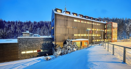 Family Room, Balcony (Superior) | Minibar, in-room safe, desk, free WiFi. Omnia Hotel Relax & Wellness