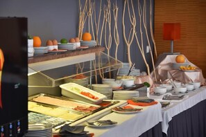 Petit déjeuner buffet compris tous les jours