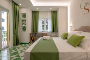 Superior Room | 1 bedroom, minibar, desk, laptop workspace - Gea Suite B&b (Sorrento)
