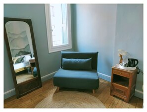 Kamar Triple Comfort, ensuite, pemandangan gunung (La chambre le Canigou) | Seprai premium, busa memori, Wi-Fi gratis, dan seprai linen