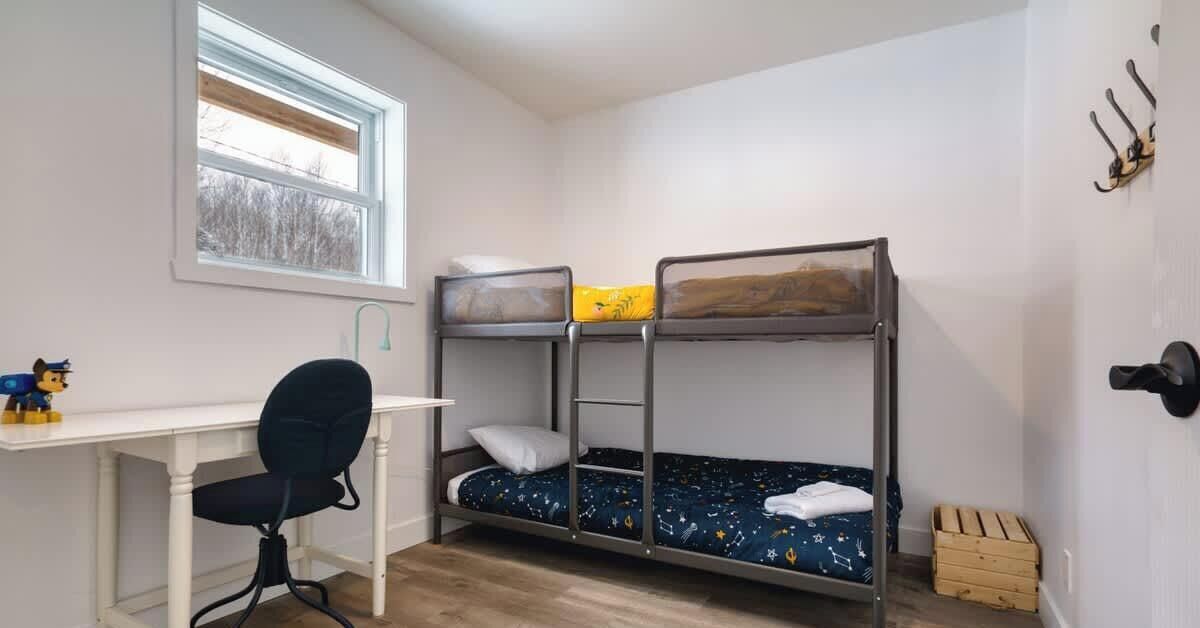 3 bedrooms, WiFi, bed sheets