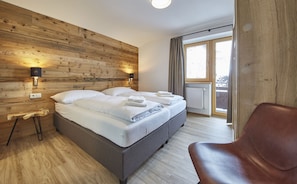 4 Schlafzimmer, Reisekinderbett, kostenloses WLAN, Bettwäsche