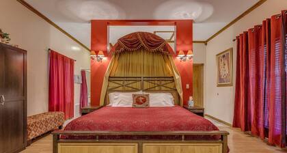 Secret Rose Suite at Whispering Pines Inn