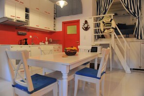 Dining - Dandy Villas Velanidia Sailor's House - Private Maisonette - Sea View (Velanidia)