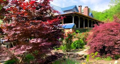 Romantic Suite 500 sq ft. of privacy