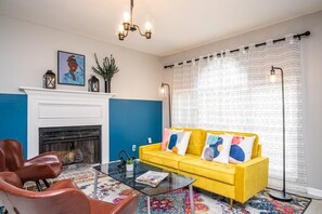 تلفزيون، مكتب