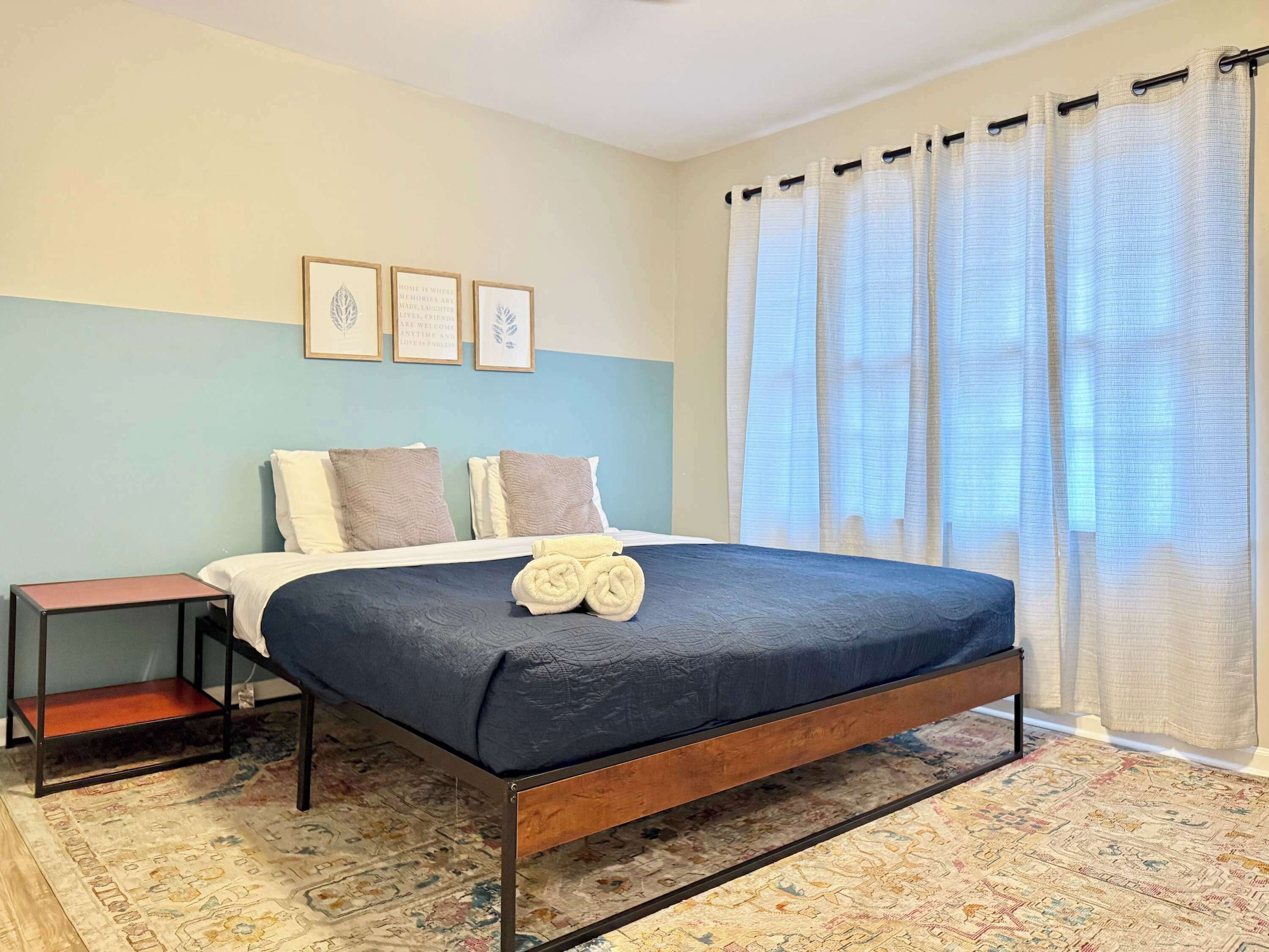 4 bedrooms, desk, iron/ironing board, WiFi