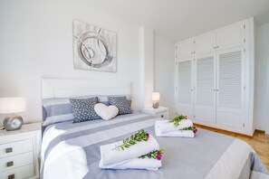 2 camere, ferro/asse da stiro, Wi-Fi gratuito, lenzuola