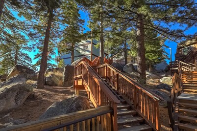 Scenic Escape - Best Views of Lake Tahoe!