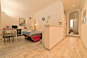 3 bedrooms, desk, iron/ironing board, WiFi - Wine Apartments Florence Colorino (Firenze)