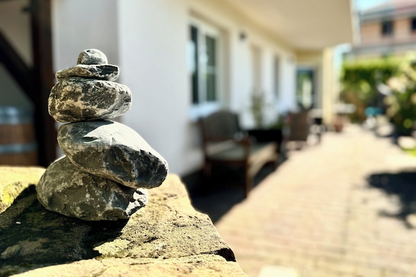 Eingangsbereich mit überdachter Terrasse