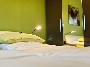 1 bedroom, in-room safe, iron/ironing board, free WiFi