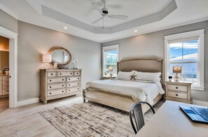 5 bedrooms, iron/ironing board, WiFi, bed sheets - Sweet Serenity Resort Pool and a mile from beach (Santa Rosa Beach)