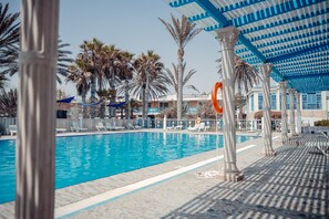Seasonal outdoor pool - Hotel l'Oasis Gabes (Gabes)