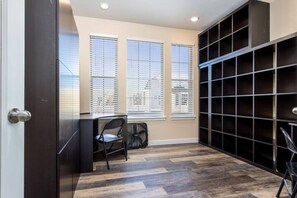 Interior - $5K Monthly Special! 3BD2BA Littleton New and Large Ranch Home Close to Mountain (Littleton)