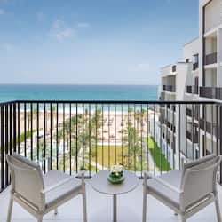 Suite Executive, vista oceano | 1 camera, minibar, una cassaforte in camera, una scrivania