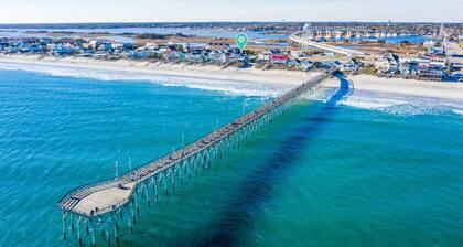 Remodeled Oceanfront w/ Hot Tub, 2 Decks, Walk to Surf City Pier, Pet-Friendly