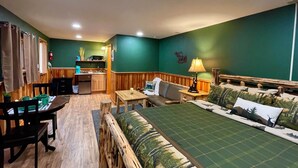 Interior - Bear Creek Resort, Lower Cabin Suite (1 King Bed), Lower Cabin Suite (1 King Bed) (Sanders County)