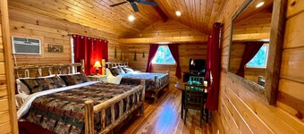 Bear Creek Resort, Upper Cabin Suite (double queen), Upper Cabin Suite (double queen)