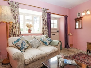 Cottage | Living area - Stone Cottage (Hereford)