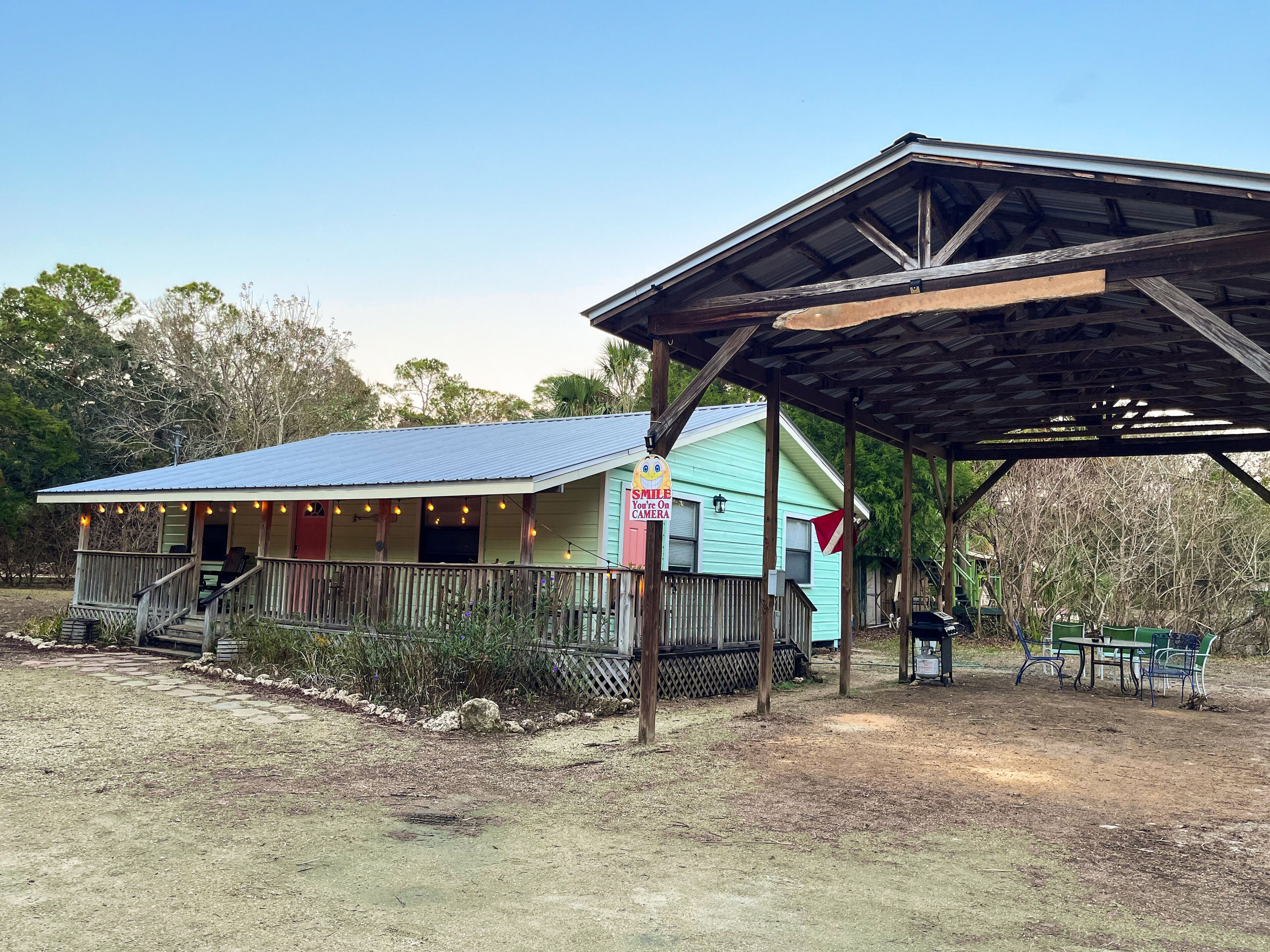 Private oasis in the center of Steinhatchee - walk to Sea Hag Marina