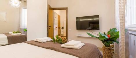 Basic-Apartment | 1 Schlafzimmer, individuell eingerichtet, Bügeleisen/Bügelbrett