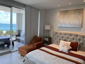 2 quartos, cofres nos quartos, ferros/tábuas de passar roupa