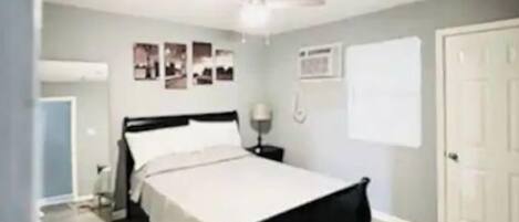 1 camera, ferro/asse da stiro, Wi-Fi gratuito, lenzuola