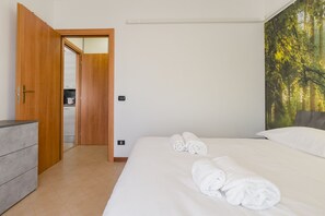 Classic-Apartment | 1 Schlafzimmer, individuell eingerichtet, Schreibtisch