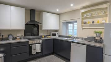 Cottage | Interior