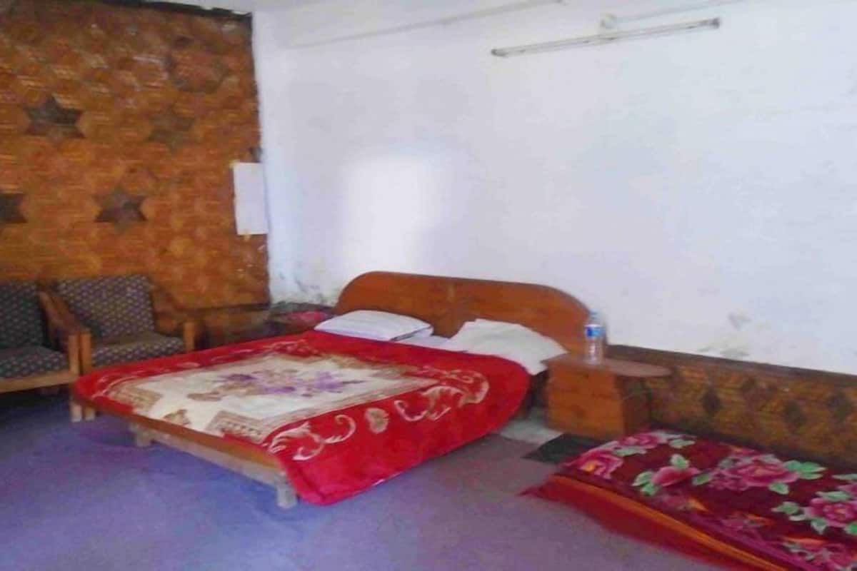 Habitación doble estándar | Wifi gratis y ropa de cama