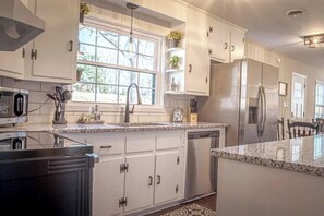 Fridge, microwave, oven, stovetop - Time to Wine Down Sum (Afton)