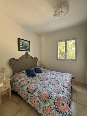 1 bedroom, iron/ironing board, WiFi