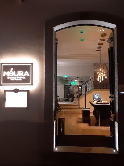MouraSuites Hotel