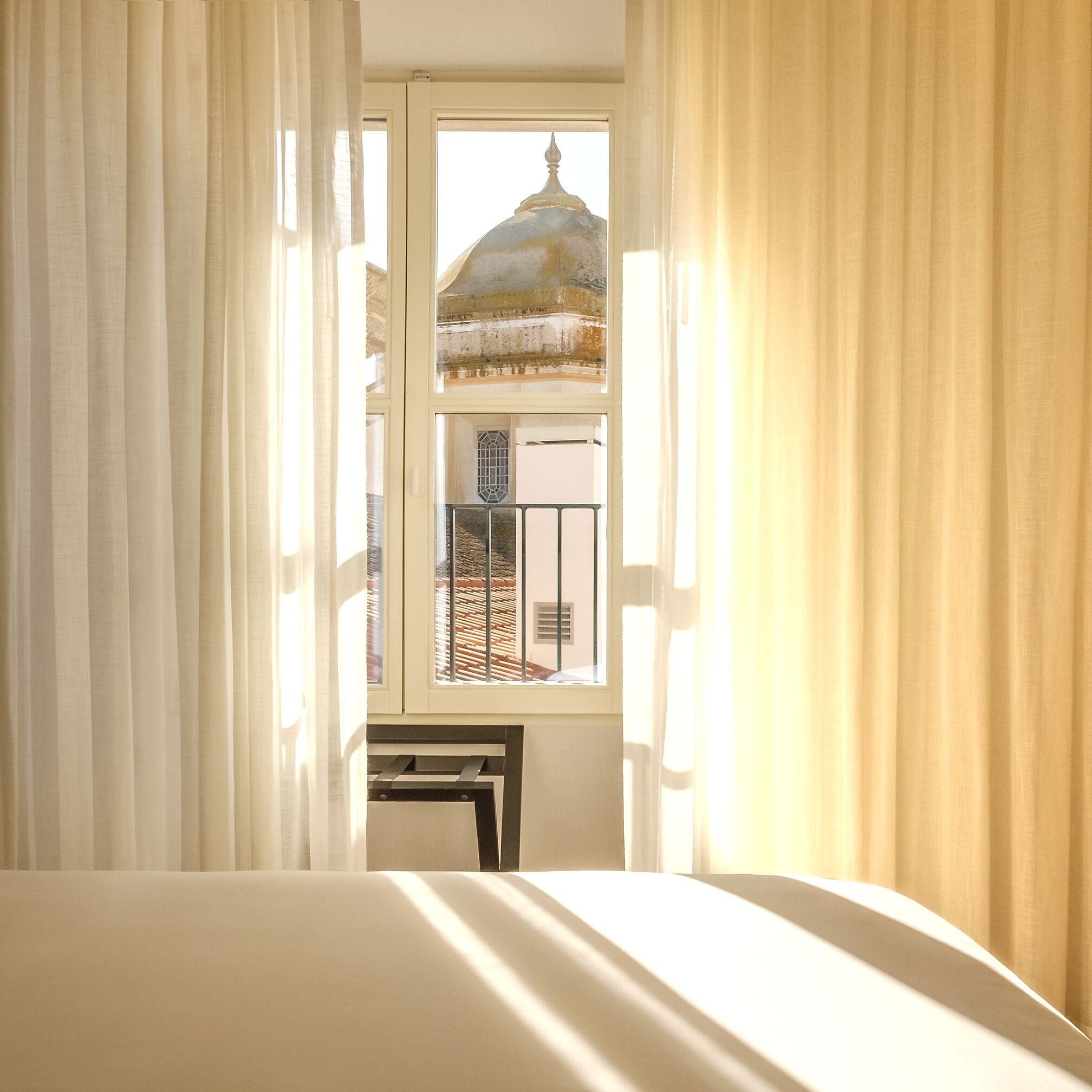 Frigobar, cofres nos quartos, individualmente decorados
