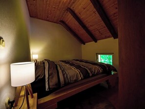 4 間睡房、熨斗/熨衫板、免費 Wi-Fi、床單