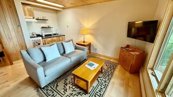 Quadruple Room | Free WiFi, bed sheets