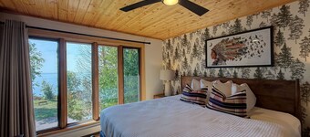 Thomsonite Beach Inn