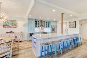 Fridge, microwave, oven, stovetop - Oceanfront | Completely Renovated | Luxury 3rd Floor Sea Dunes Villa (Fernandina Beach)