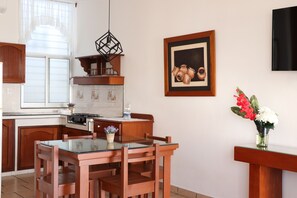 Traditional Room, 1 King Bed | Private kitchen - Mar Sol (Mazatlán)