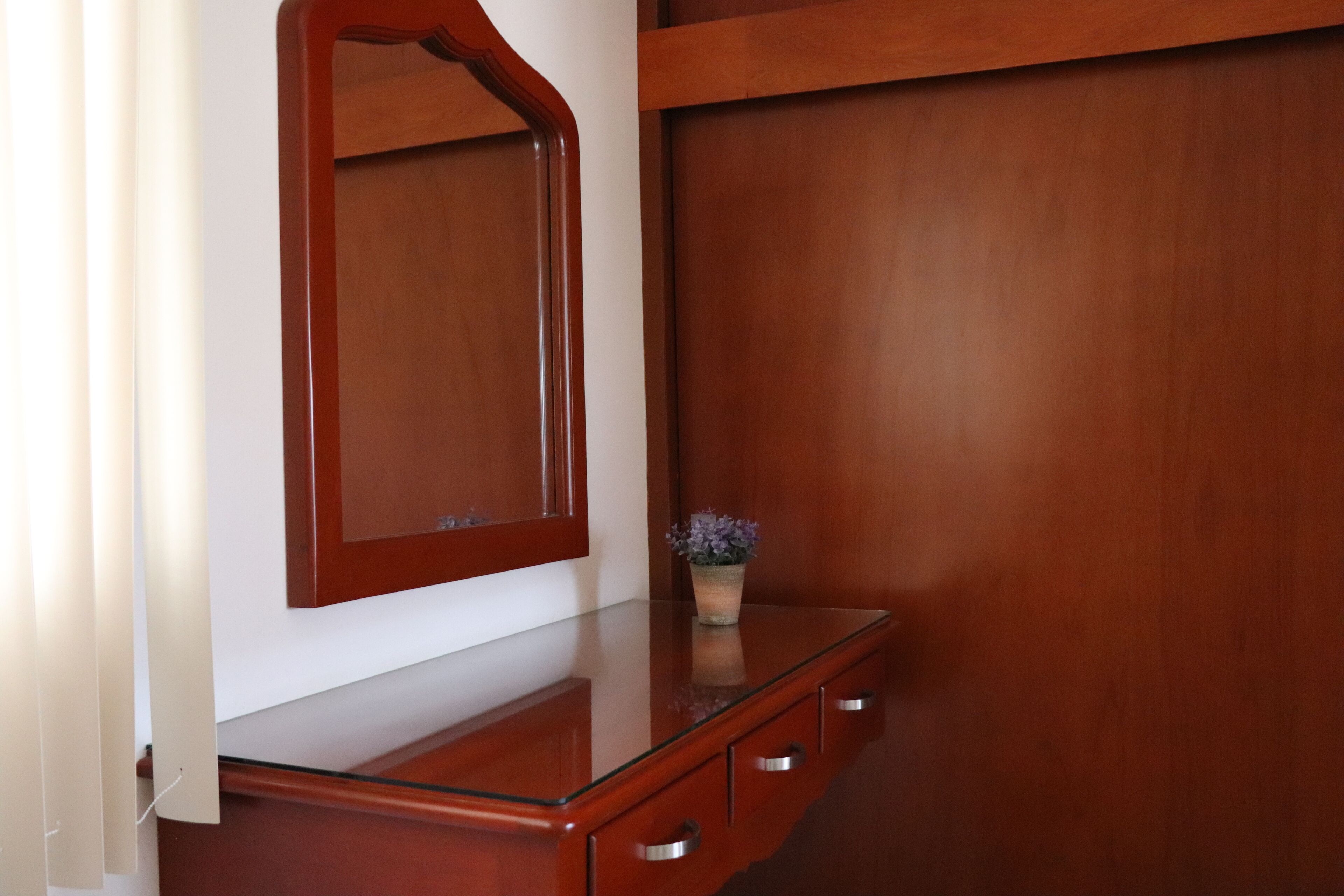 classic bungalow | 1 bedroom, in-room safe, desk, laptop workspace