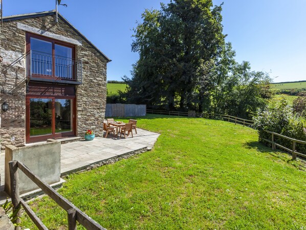 Cottage | Property grounds