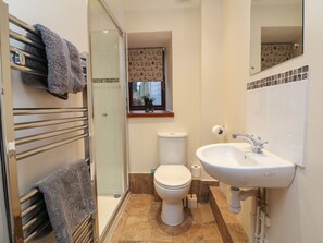 Cottage | Phòng tắm | Buồng tắm vòi sen 