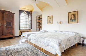 7 多间卧室、办公桌、熨斗/熨衣板、免费 WiFi